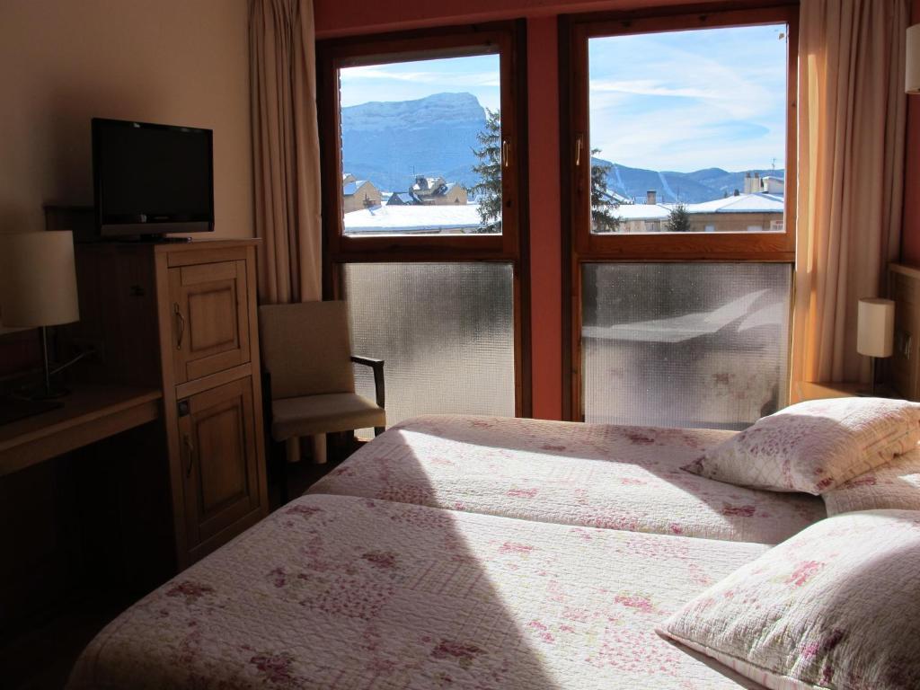 Hotel A Boira à Jaca Chambre photo